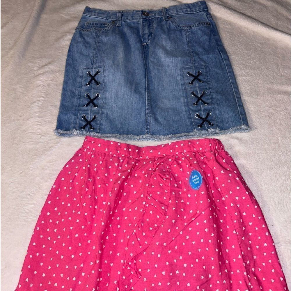 Bundle of 2 girls skirts size 10